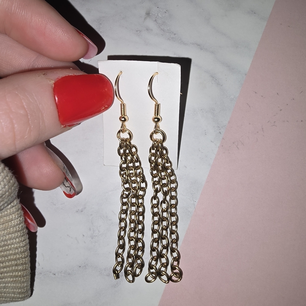 Gold Tassell Chain Dangle Earrings - Picture 3 of 4